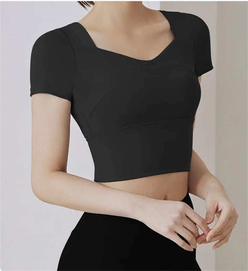 Gym Crop Tops Padded Cup Yoga Tops Elastic Breathable Yoga Bra 3D Fit Cup Slim Fit Workout Short Sleeve Sports Crops