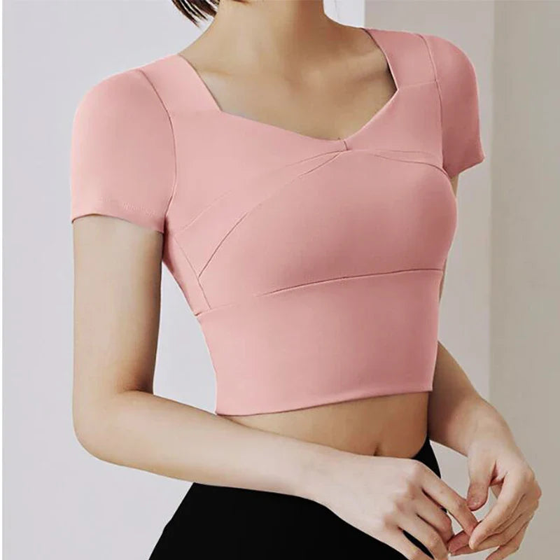 Gym Crop Tops Padded Cup Yoga Tops Elastic Breathable Yoga Bra 3D Fit Cup Slim Fit Workout Short Sleeve Sports Crops
