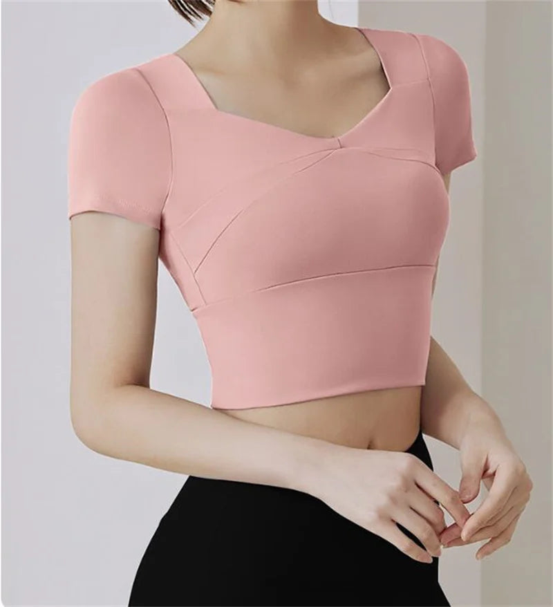 Gym Crop Tops Padded Cup Yoga Tops Elastic Breathable Yoga Bra 3D Fit Cup Slim Fit Workout Short Sleeve Sports Crops