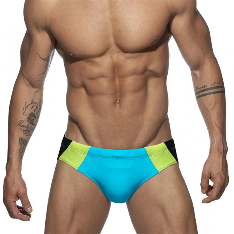 Men's Swimming Trunks Sports Bathing Briefs Close-fitting Quick-drying Beach Briefs Seaside Underwear